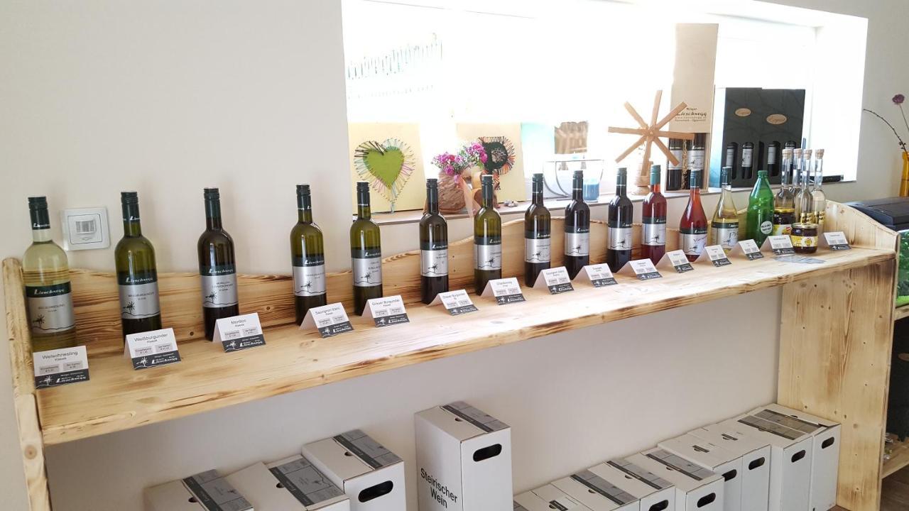 Отель Weingut Lieschnegg Лойчах Экстерьер фото